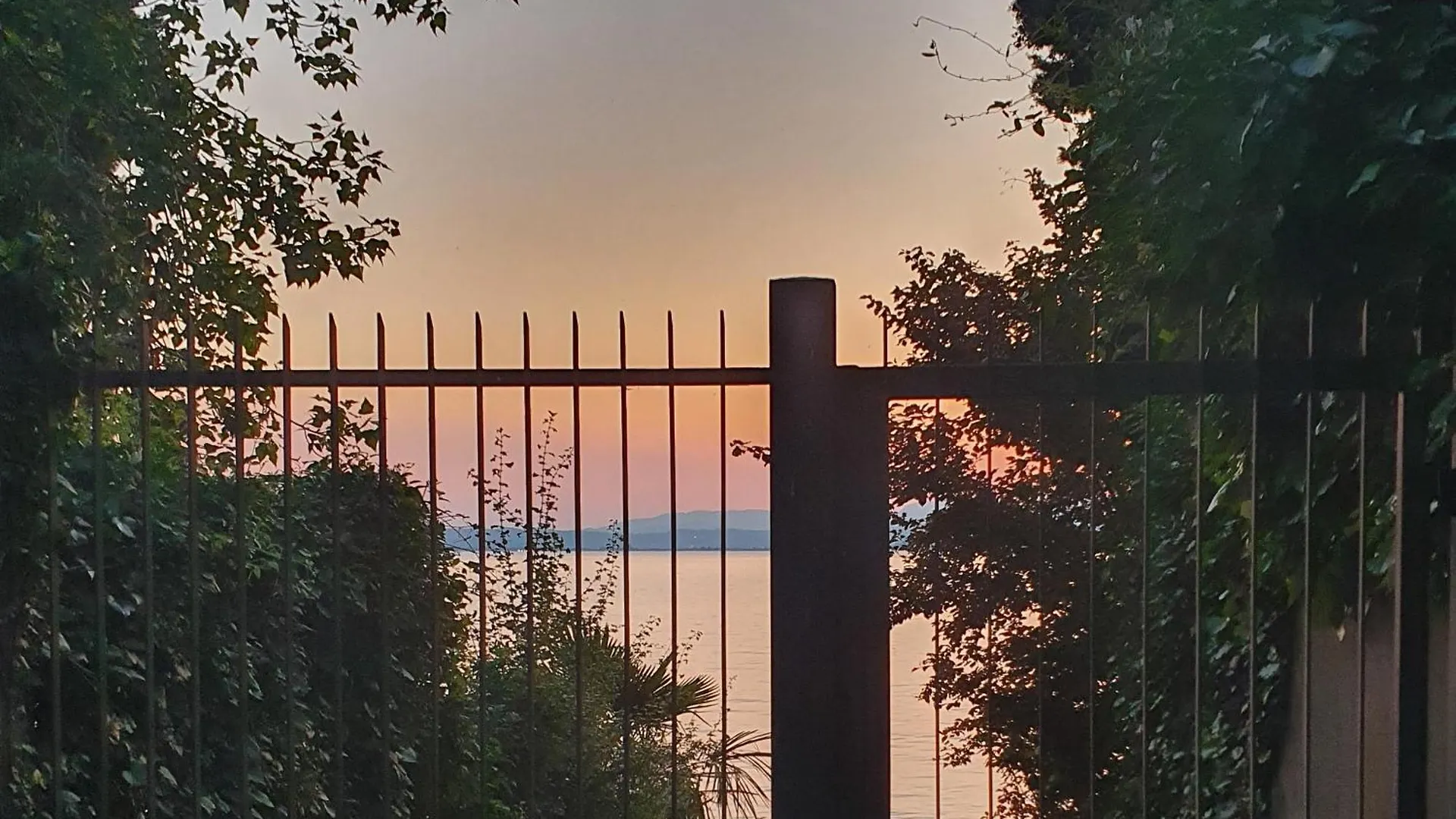 Molo - Residenza Con Accesso Diretto Al Lago Lazise Italy