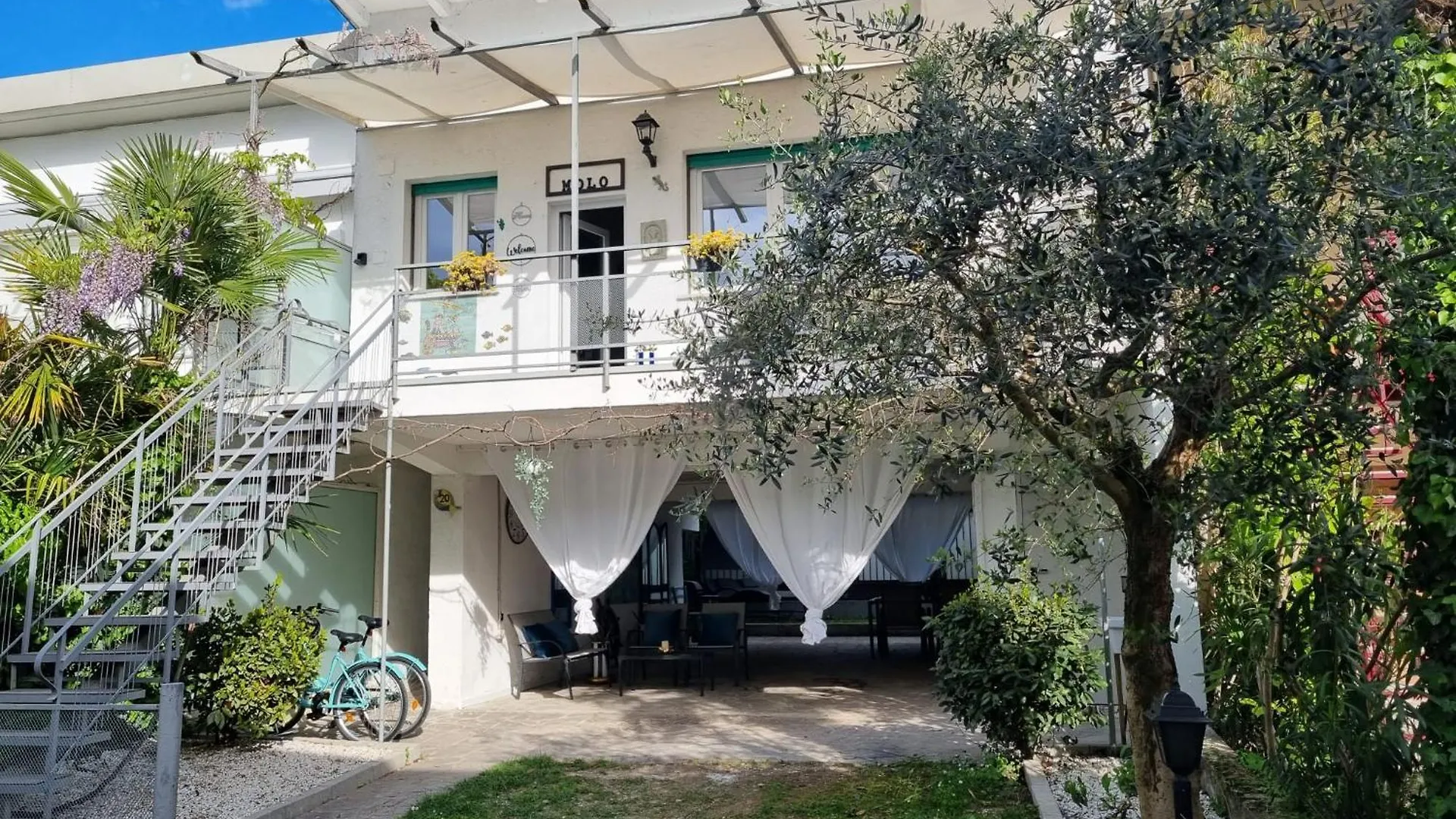 Molo - Residenza Con Accesso Diretto Al Lago contacts